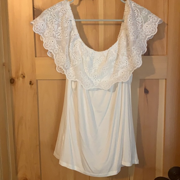 NEW! Off the Shoulder Maurices Top - Picture 4 of 10